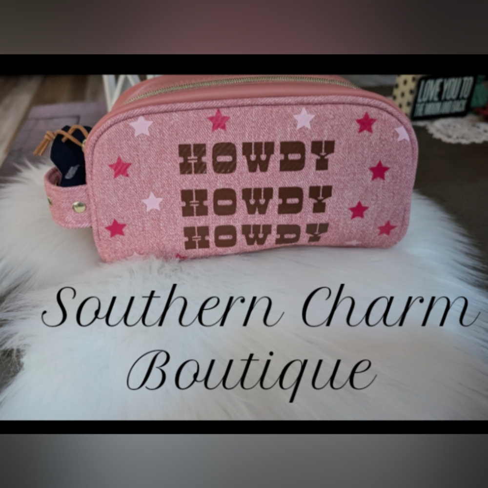 🆕The Cowgirl Collection Howdy Cosmetic Bag